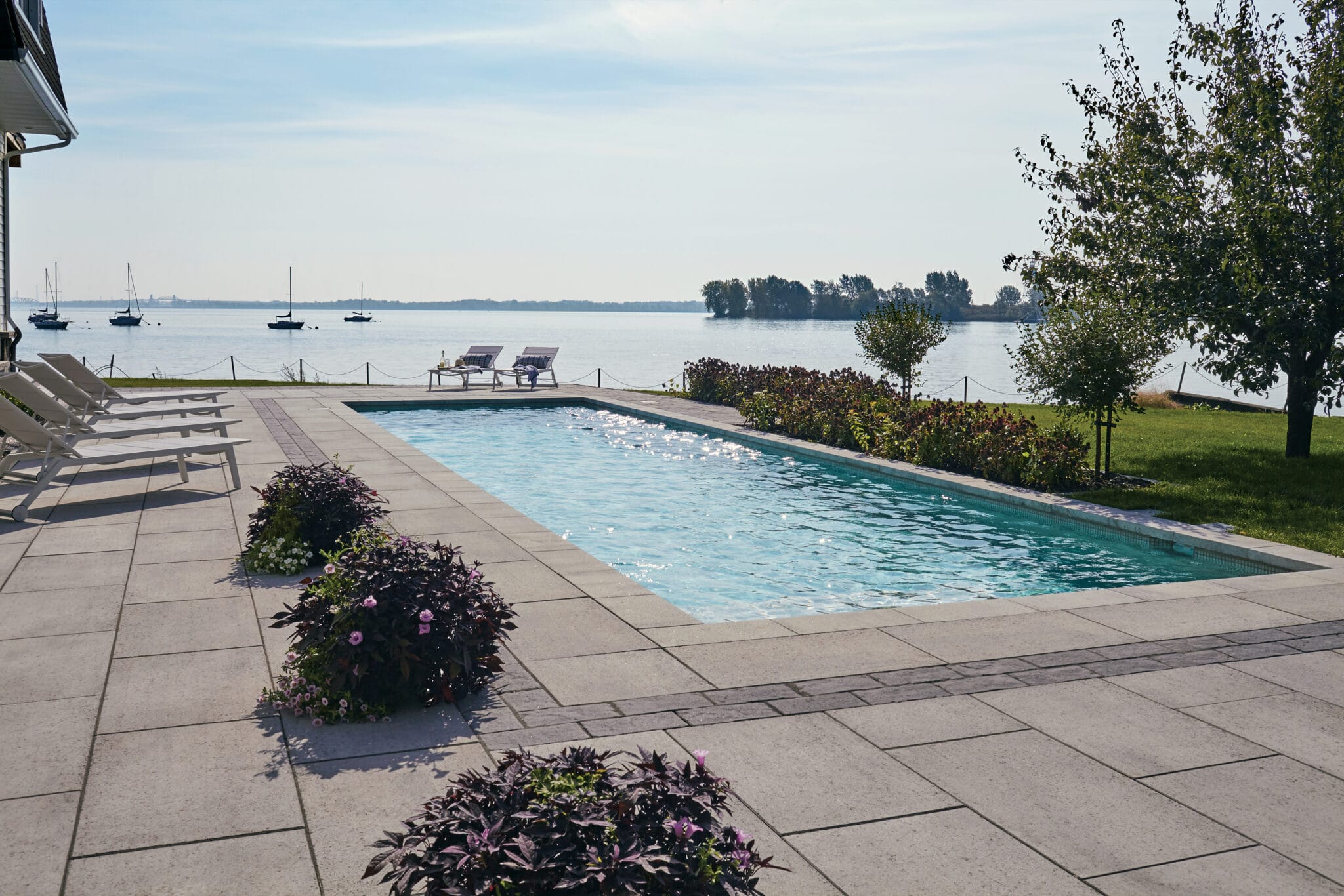 Mondrian® Plus 80 Paver (Small Rectangle)