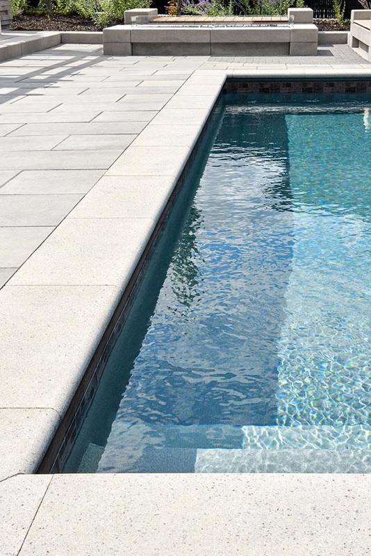 Bullnose Grande Pool Coping (Polished)