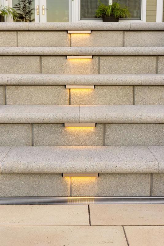 Bullnose Grande Pool Coping (Polished)